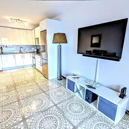 Luxury Newly Refurbished Modern With Stunning Mountain Views - Xmas And Ny 2025-2026 Now *