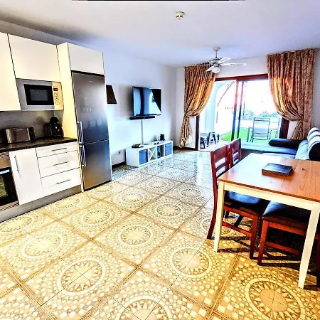 Apartment Luxury Newly Refurbished Modern With Stunning Mountain Views - Xmas And Ny 2025-2026 Now *