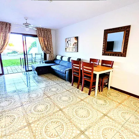 Luxury Newly Refurbished Modern With Stunning Mountain Views - Xmas And Ny 2025-2026 Now Apartment