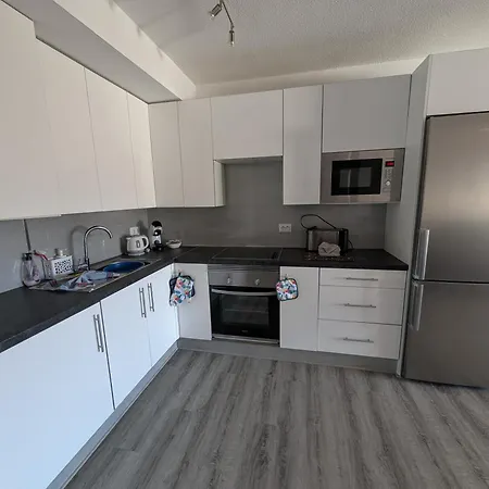 아파트 Premium Fairways Luxury Apartment With Stunning Mountain Views 산미겔데아보나